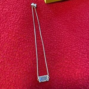 Kendra Scott bracelet